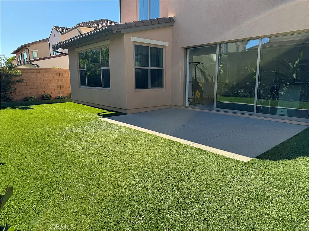 5 bed, 4.5 bath, 3024 sqft, $7,500 — Photo 3