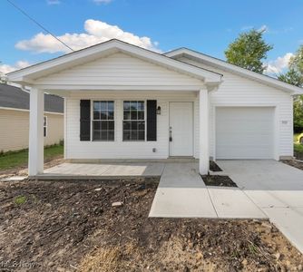 351 Warden Ave, Elyria, OH, 44035