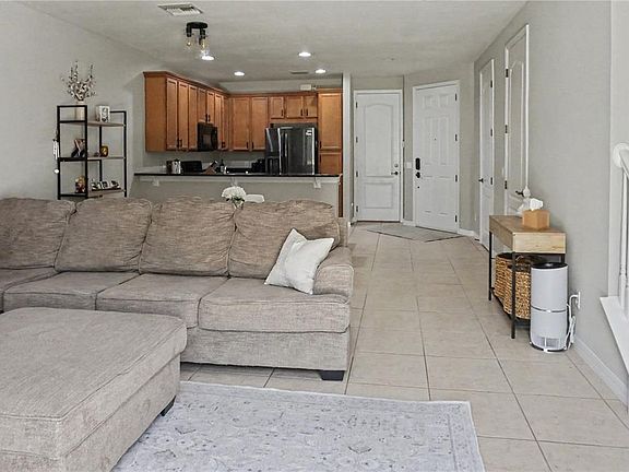 4th image of 1828 GARDEN SAGE DRIVE