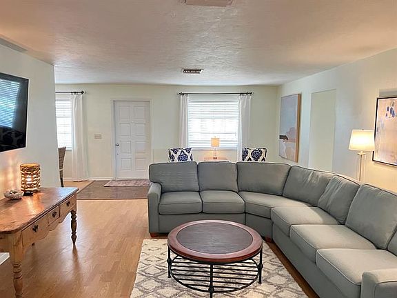 4th image of 8574 SE Seagrape Way