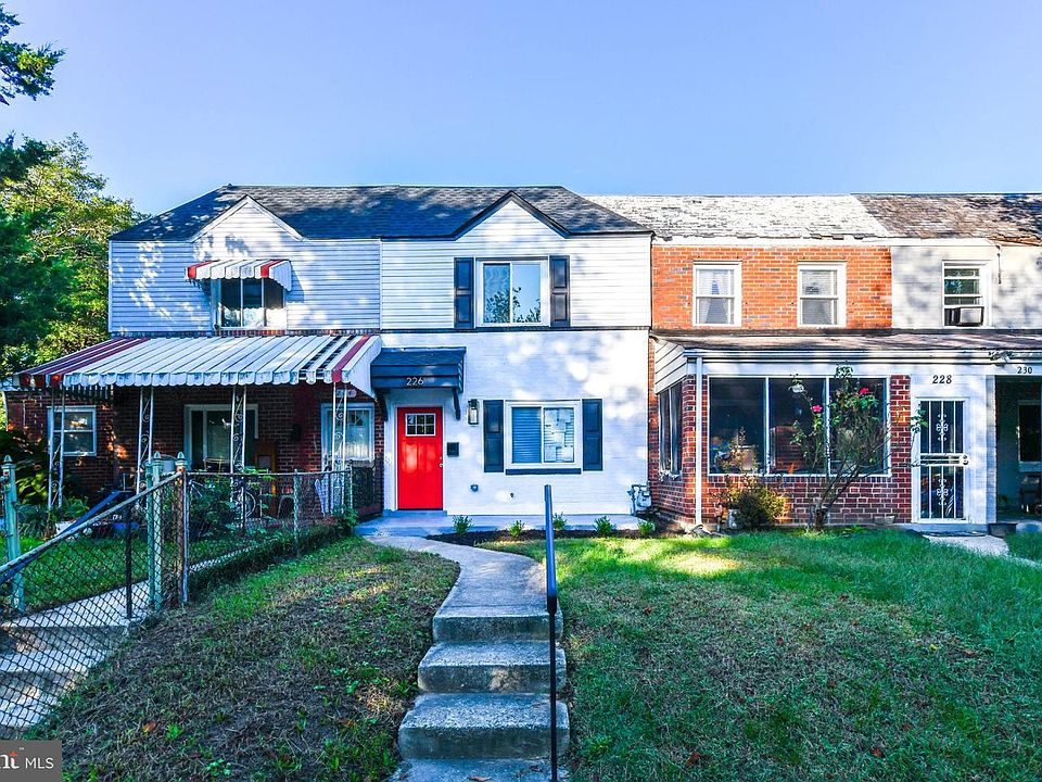 1st image of 226 34th St NE