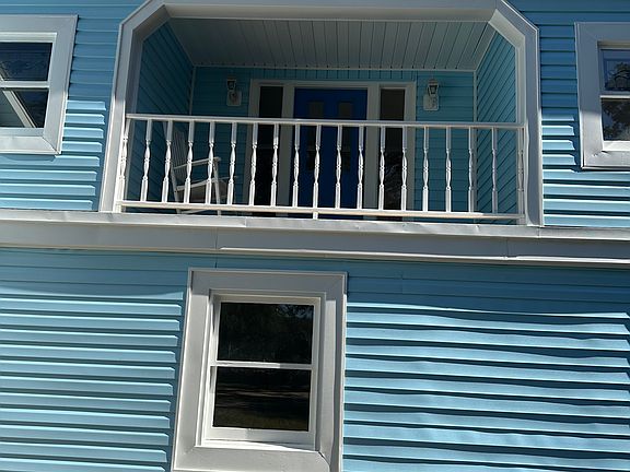 3rd image of 908 N Cedar St
