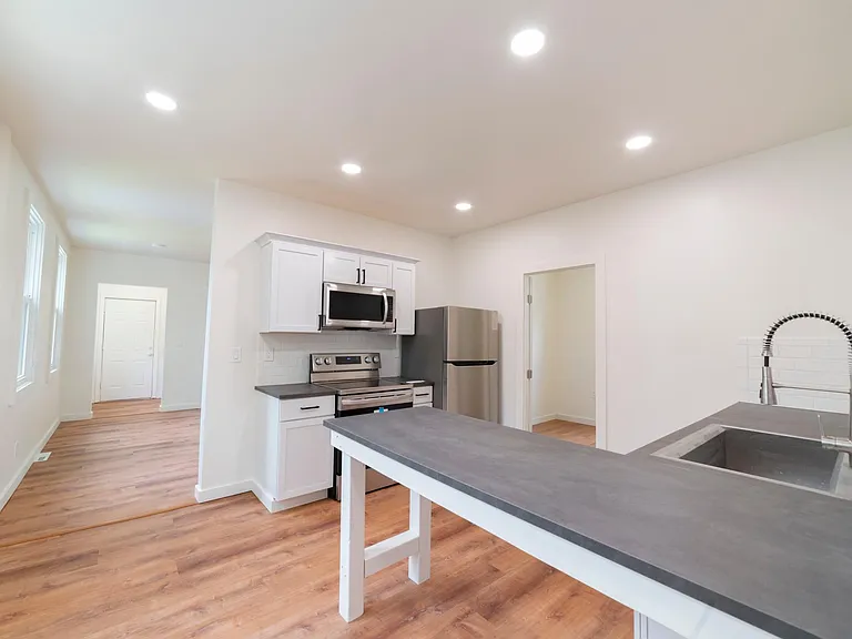 6021 Pear Ave #B — Photo 1
