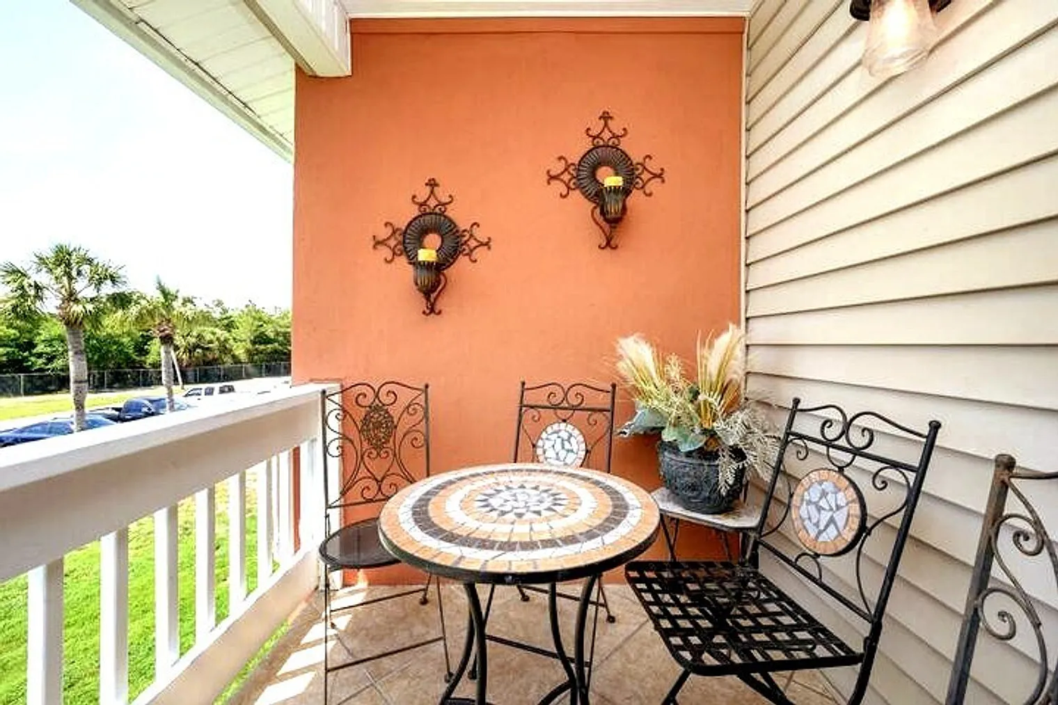 2 bed, 2.0 bath, 979 sqft, $2,795 — Photo 3