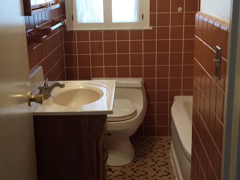 866 Colebrook Dr — Photo 7