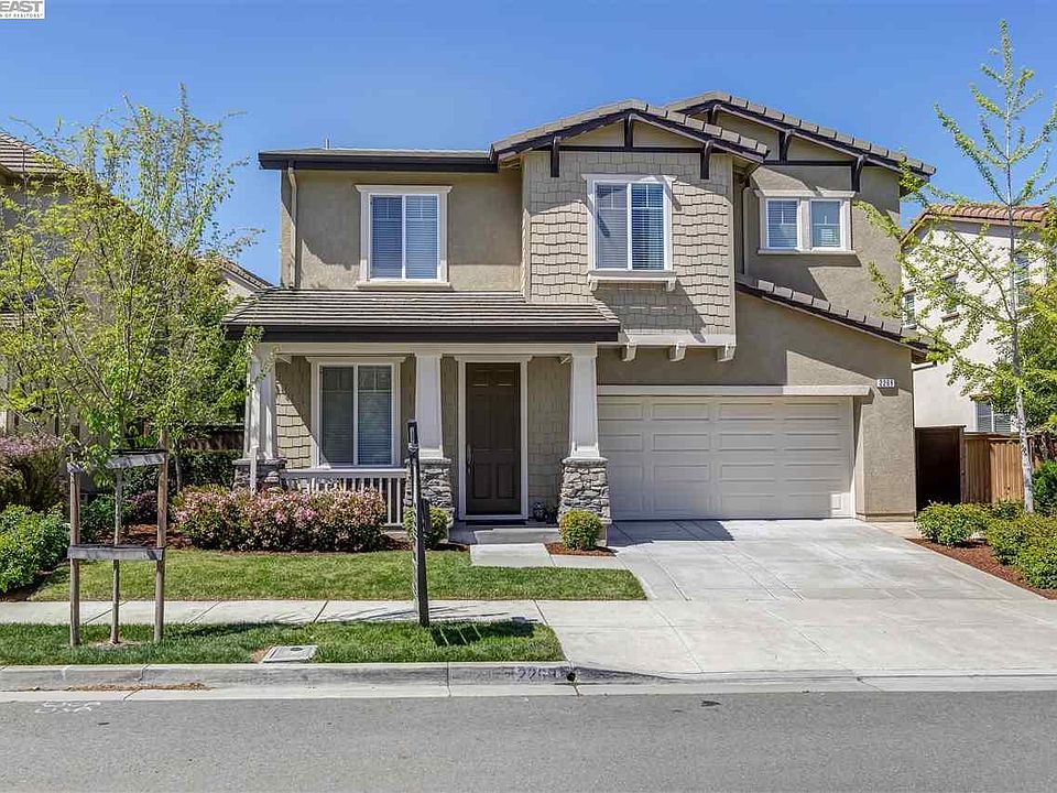 2nd image of 2269 Keats Ln