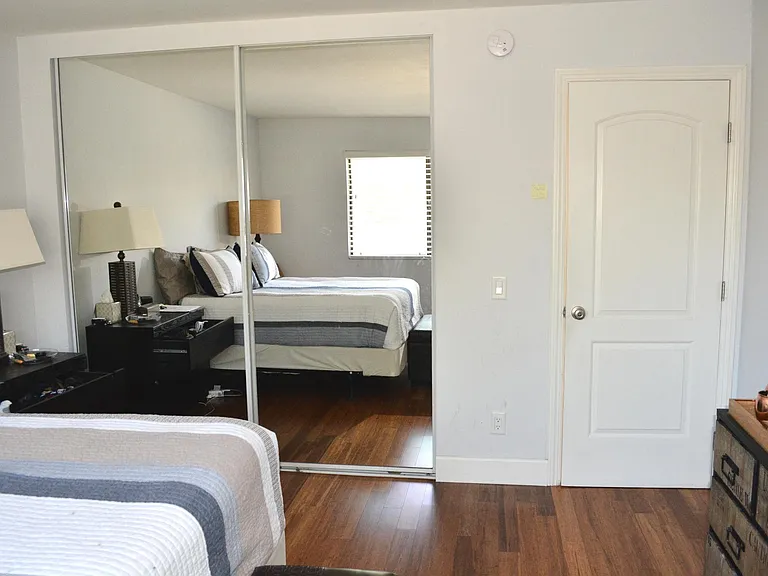 2491 Purdue Ave #201 — Photo 28
