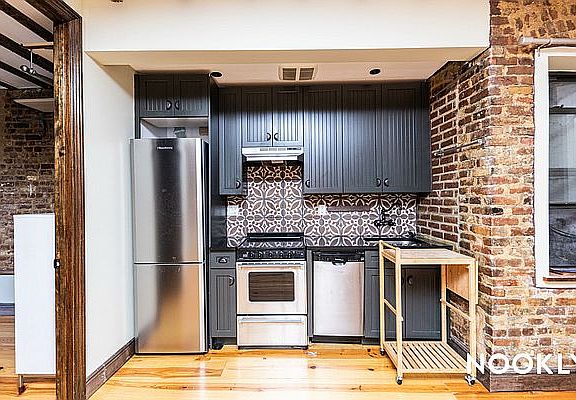 2nd image of 1467 Bedford Ave #3G