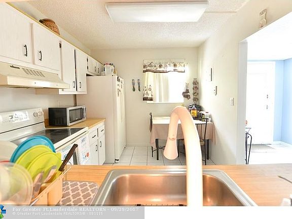 4th image of 1820 SW 81st Ave APT 3201
