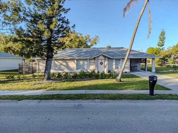 2873 Blount St, Fort Myers, FL 33916