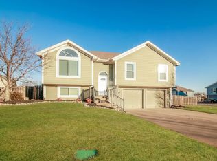 606 Givan Ave, Belton, MO 64012