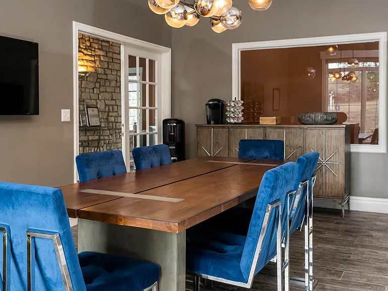 Pinnacle Pointe — Photo 25