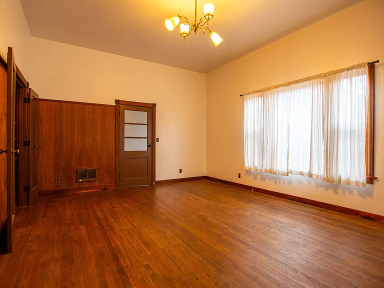 3818 N Vancouver Ave — Photo 10