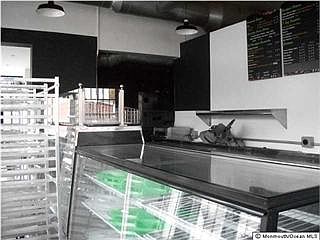 2nd image of 1 N Main St