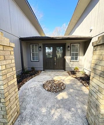 2nd image of 11 Heritage Dr