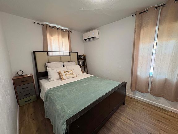 5th image of 2435 N Edith Blvd