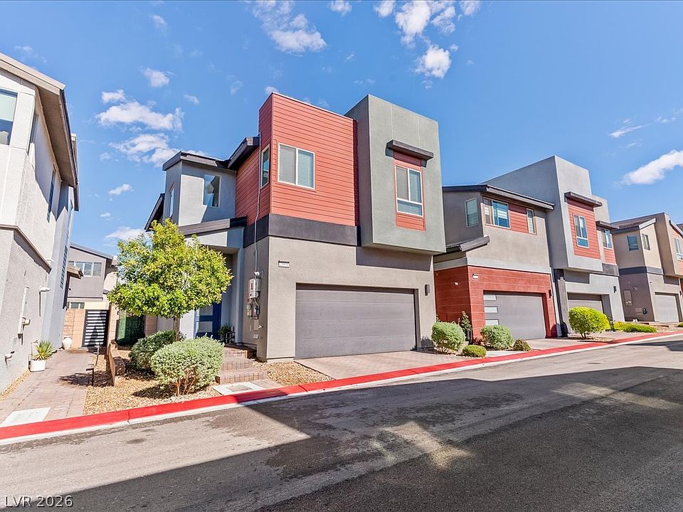 1st image of 2664 Conifer Canyon St