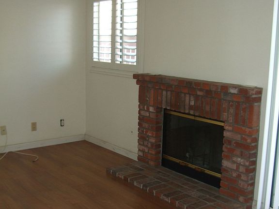 Fireplace to keep the family room warm and cosy