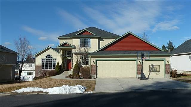 1st image of 813 E Brierwood Ln