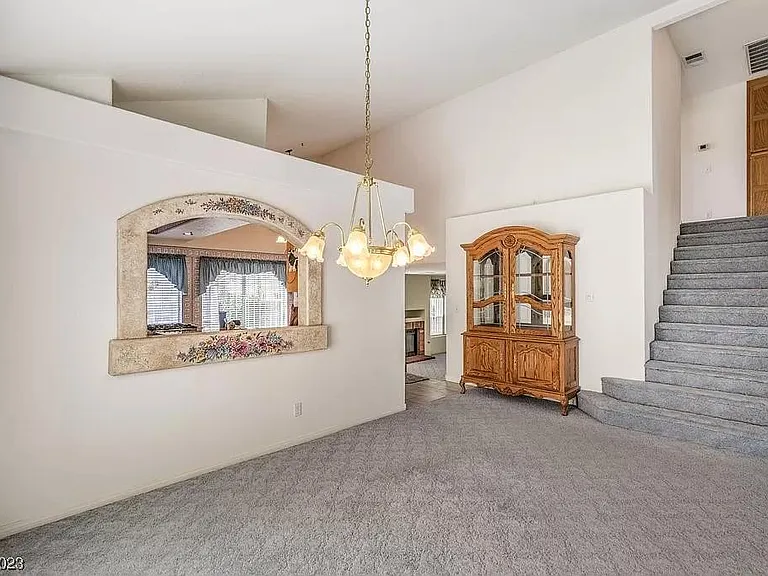 8939 Dove Cove Dr — Photo 9