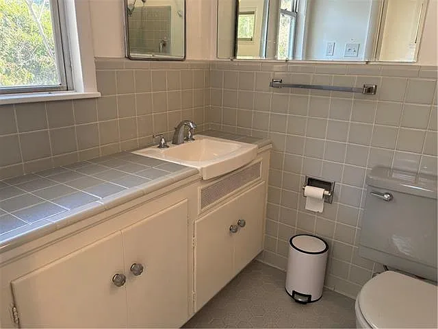 722 S Harrison St — Photo 16