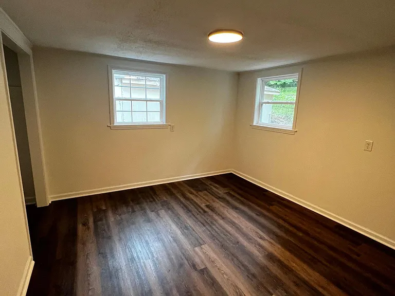 4145A Lexwin Ave — Photo 6