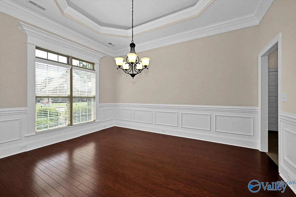4 bed, 3.0 bath, 3119 sqft, $3,000 — Photo 3