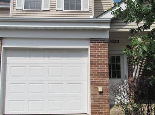 1633 White Oak Trl, Cherry Valley, IL 61016