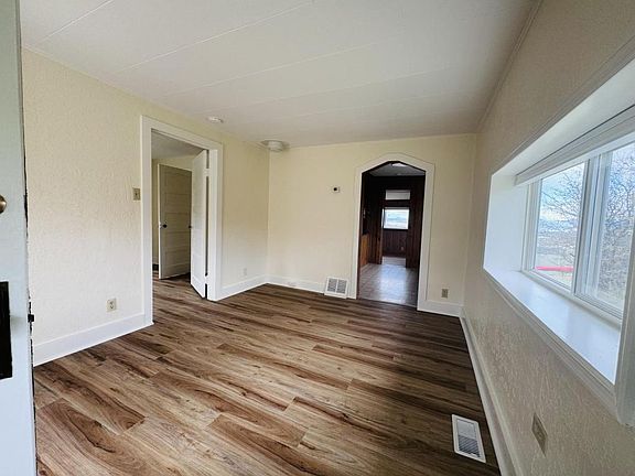 3rd image of 1836 Flowerree St