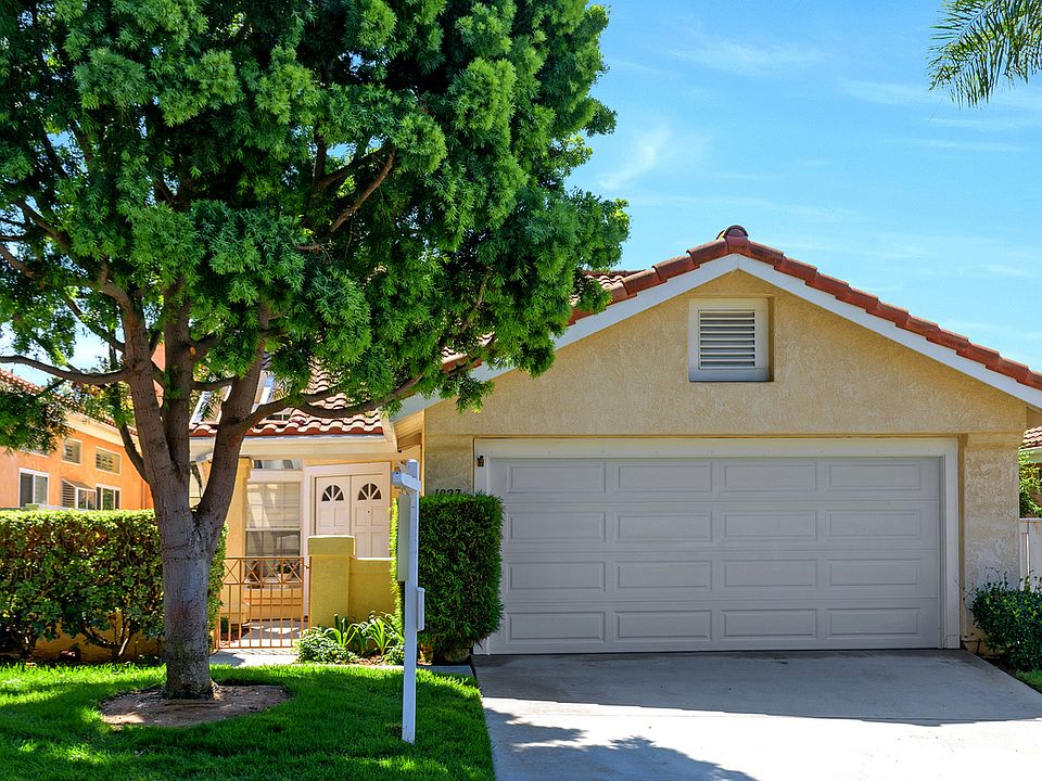 1st image of 1027 Cordoba Way