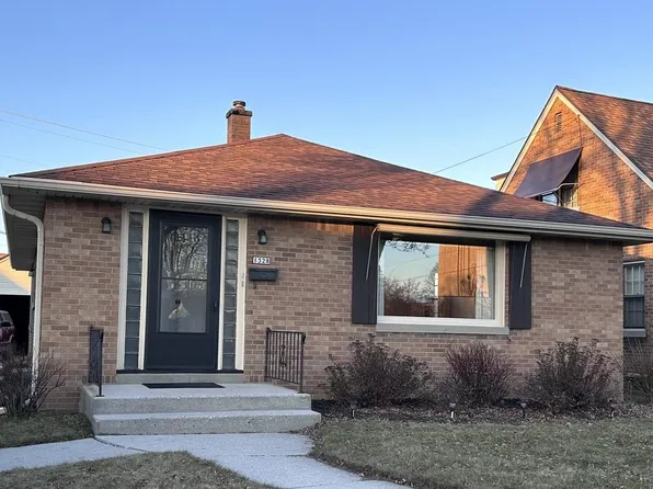 1328 School AVENUE, Sheboygan, WI 53083