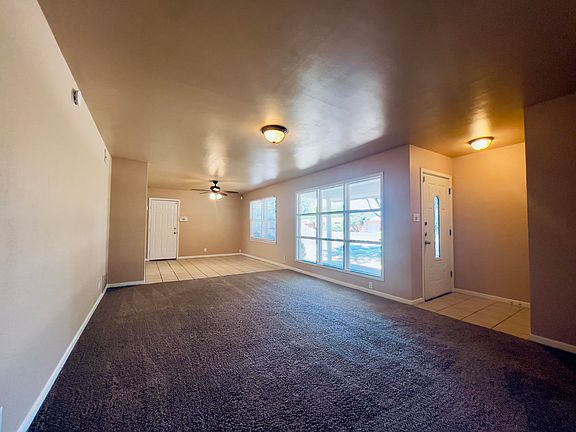 3rd image of 4205 39th St