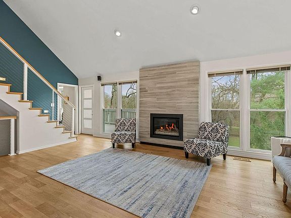 4th image of 11827 Rosehill Rd