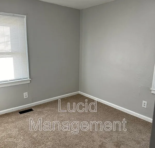 3601 Parthenia Ave — Photo 7