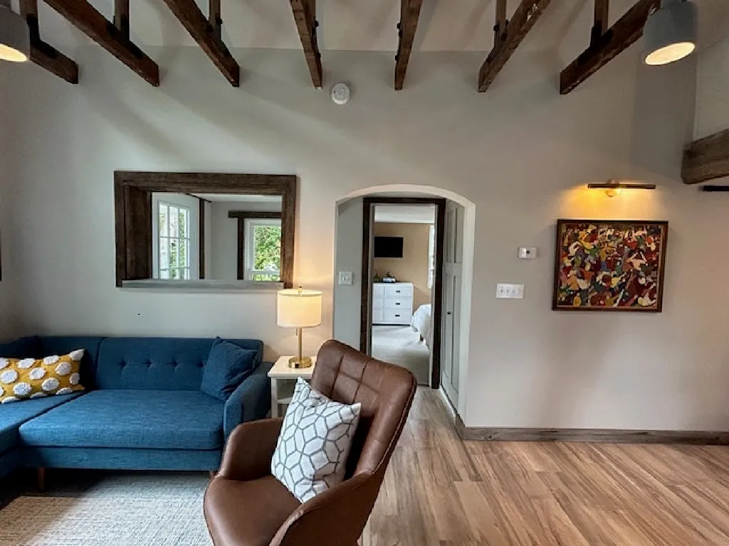 2 bed, 900 sqft, $2,650 — Photo 4