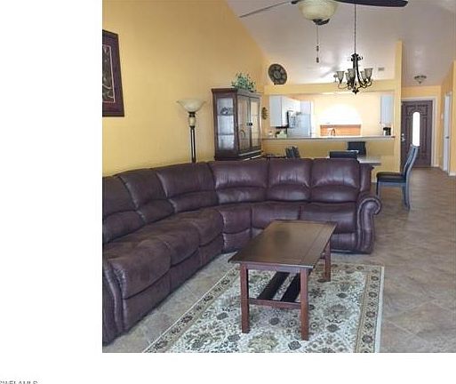 3rd image of 827 SW 48th Ter