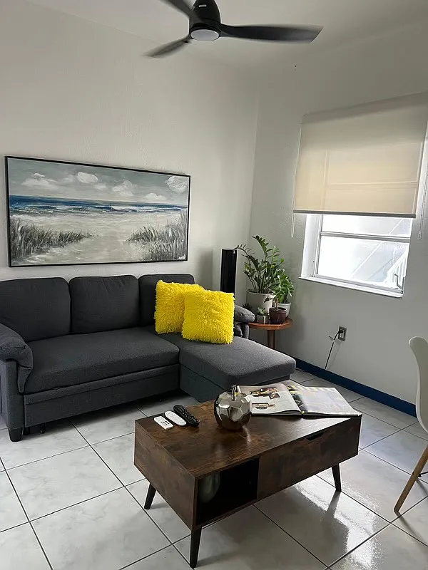 Studio, 400 sqft, $2,300 — Photo 4