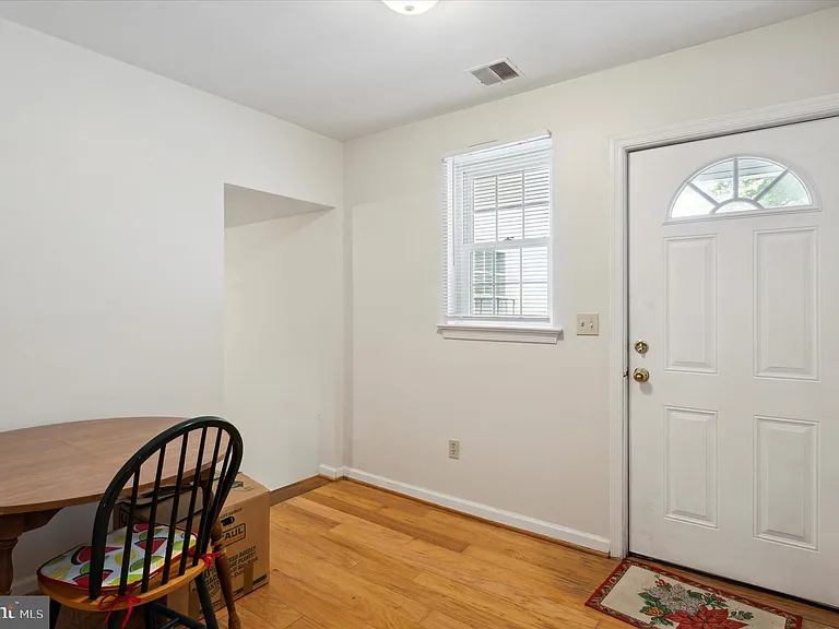 20 S Village Ave #7 — Photo 13
