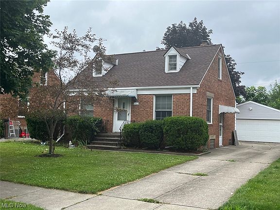2nd image of 4394 Newberry Dr