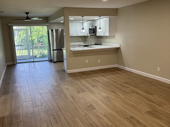 2nd image of 683 110th Ave N