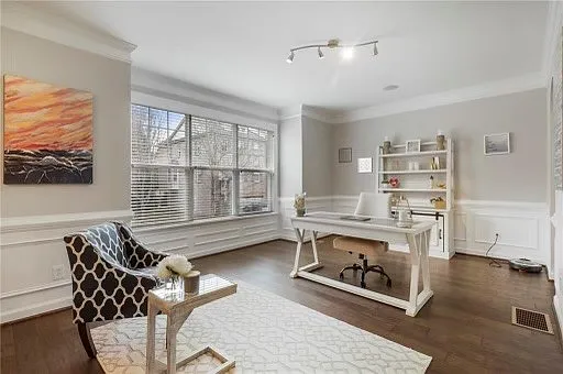 1927 Cobblestone Cir NE — Photo 2