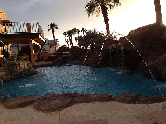 Deck Viewing area of Lake 