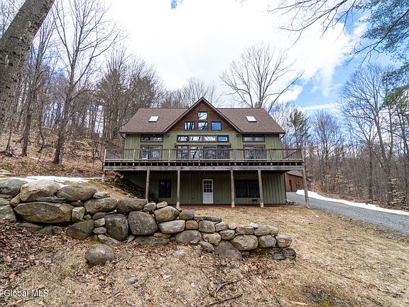 2nd image of 221 Young Rd