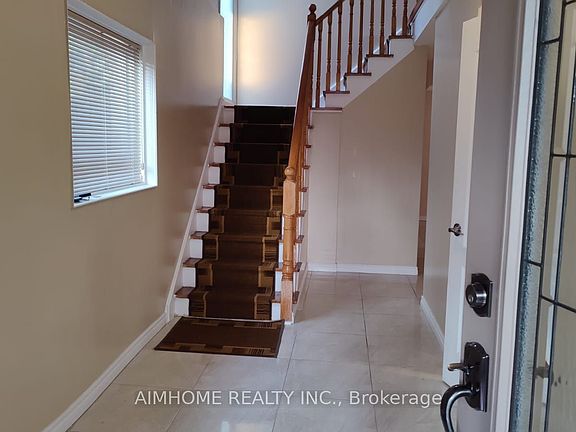 2nd image of 39 Keyworth Trl