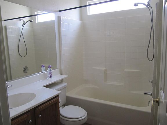 5th image of 11578 Oak St