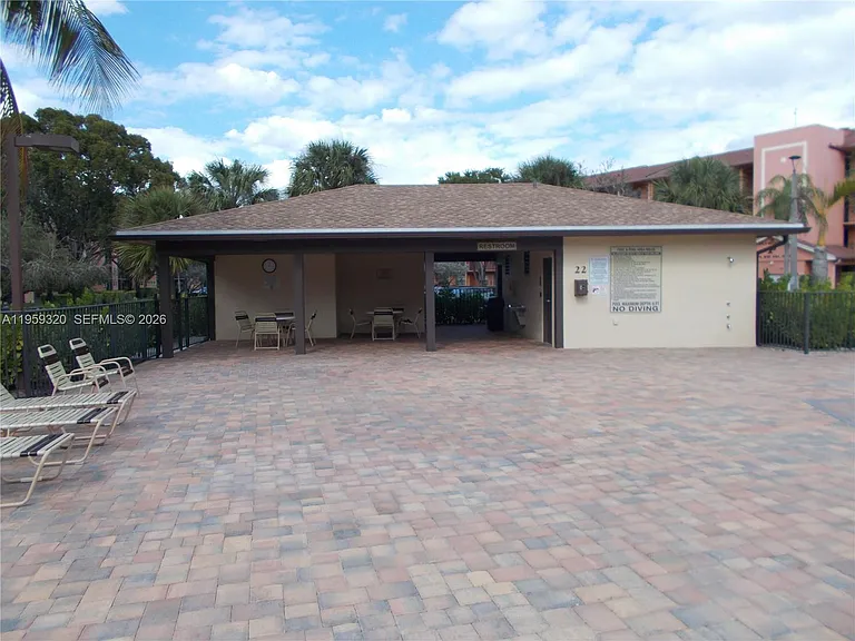 701 SW 141st Ave #110R — Photo 63