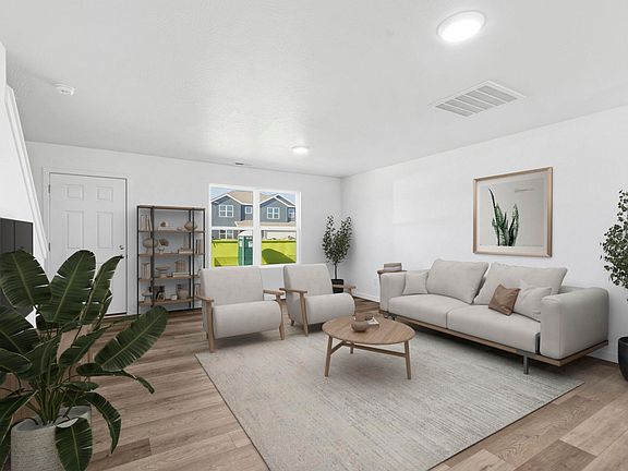 5th image of 826 S Orchard Way