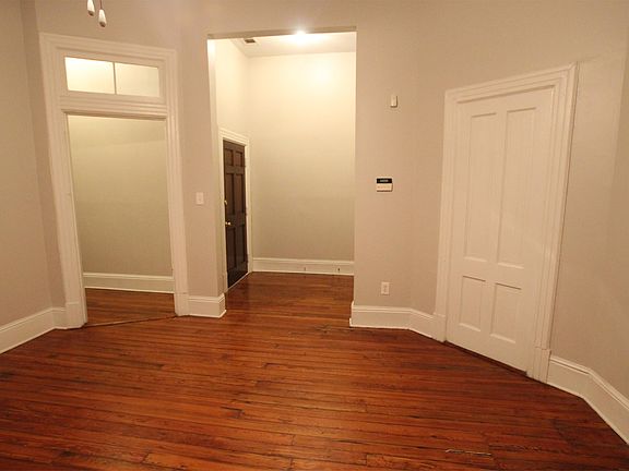 Entryway includes a large double closet (not shown in pic)