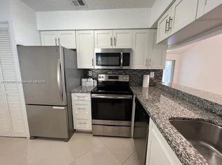 9403 SW 138th Pl, Miami, FL 33186