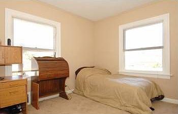 3rd image of 604 9th Ave